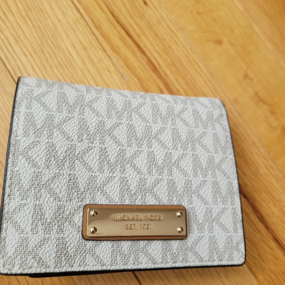 🎉HP🎉NWT!! Michael Kors Money Pieces Flap Card Wallet - Picture 10 of 14
